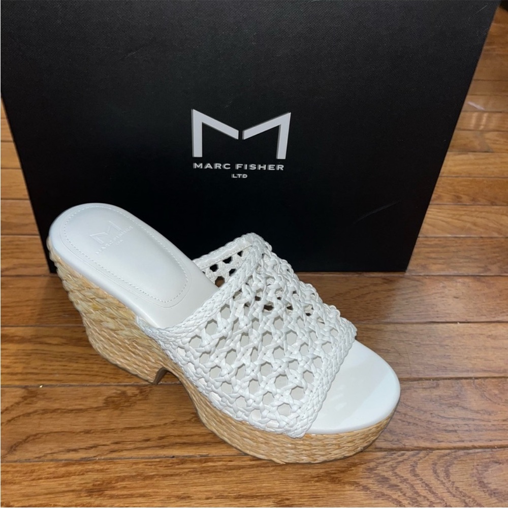 Marc Fisher LTD Hollis Platform Wedge Sandals Ivory & Tan Women’s Size 10